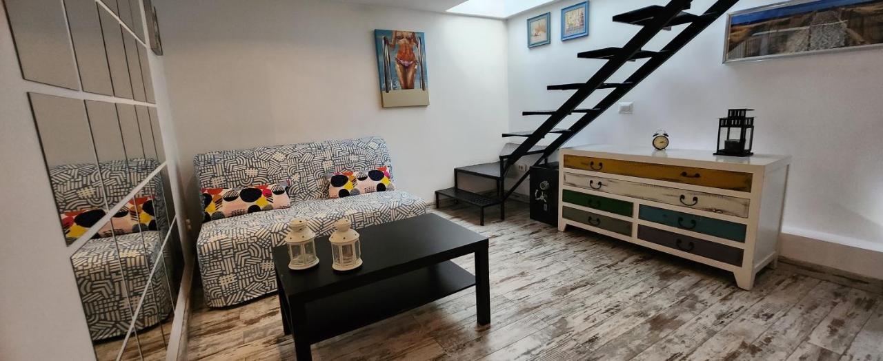Morii Lake Pool Villa 布加勒斯特 外观 照片