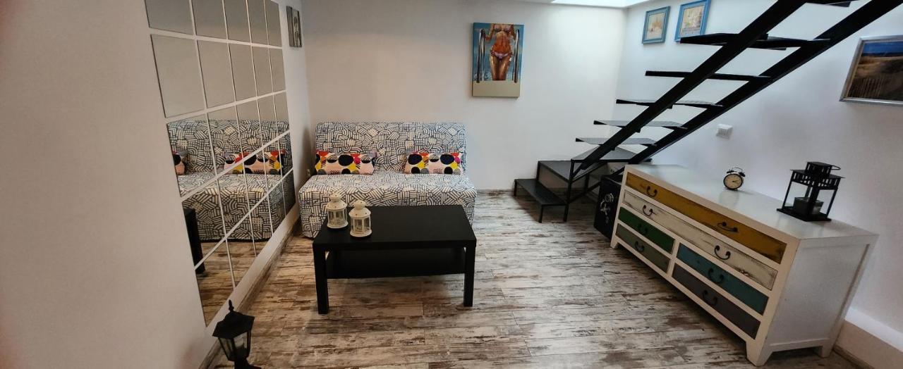 Morii Lake Pool Villa 布加勒斯特 外观 照片