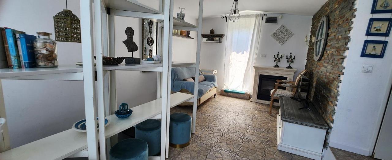 Morii Lake Pool Villa 布加勒斯特 外观 照片