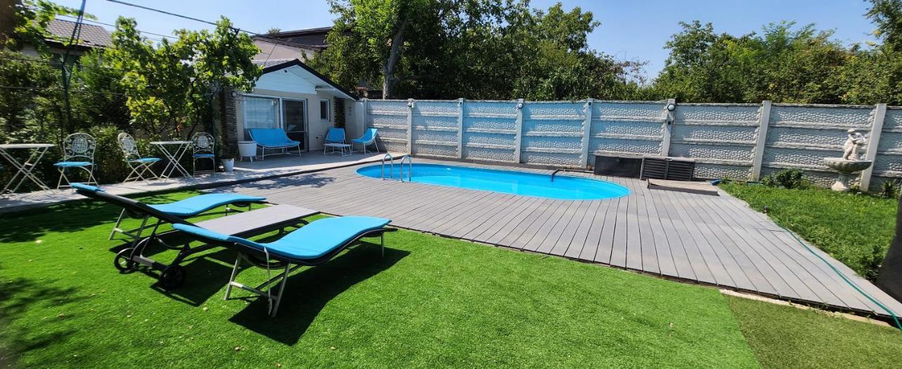 Morii Lake Pool Villa 布加勒斯特 外观 照片