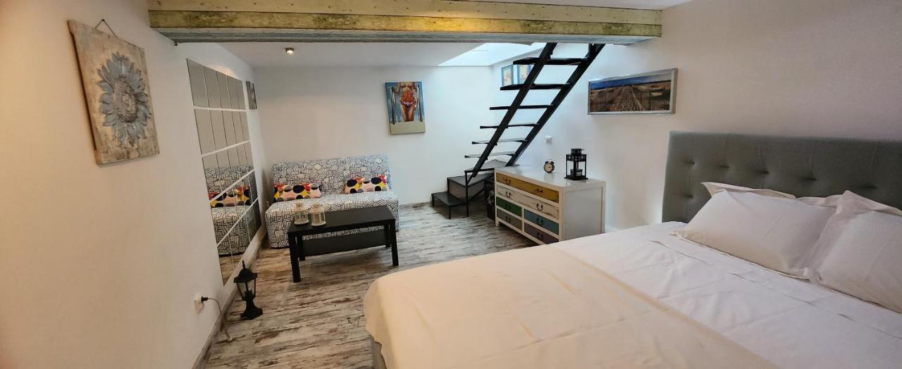 Morii Lake Pool Villa 布加勒斯特 外观 照片